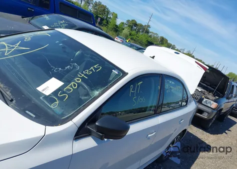 2016 Volkswagen Jetta 1.4T Se z USA, uszkodzony, nr VIN 3VWD67AJ5GM265243